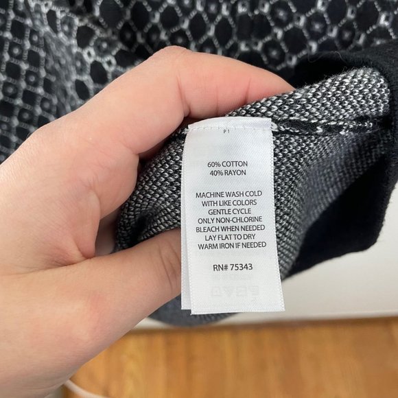 Cynthia Rowley Woman's Sz S Gray and Black Geometric Print Sweater Dress Winter - Picture 4 of 7